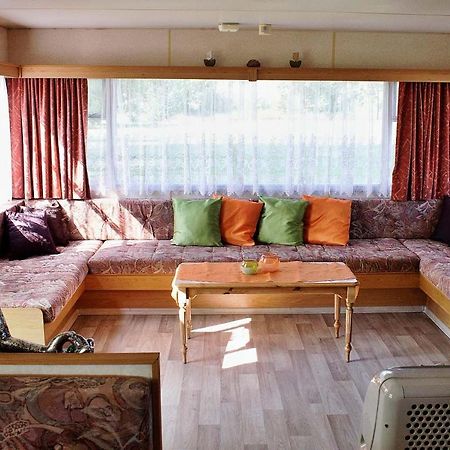 Hotel Mobilni Dum U Goldy à Česká Skalice Extérieur photo