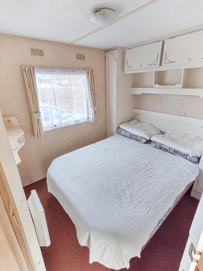 Hotel Mobilni Dum U Goldy à Česká Skalice Extérieur photo