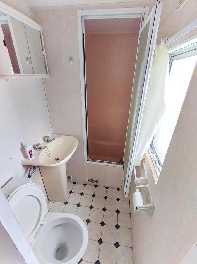 Hotel Mobilni Dum U Goldy à Česká Skalice Extérieur photo