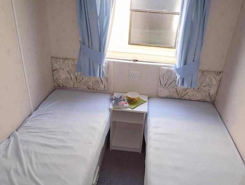 Hotel Mobilni Dum U Goldy à Česká Skalice Extérieur photo