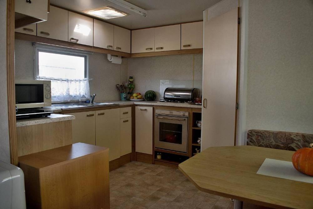 Hotel Mobilni Dum U Goldy à Česká Skalice Extérieur photo